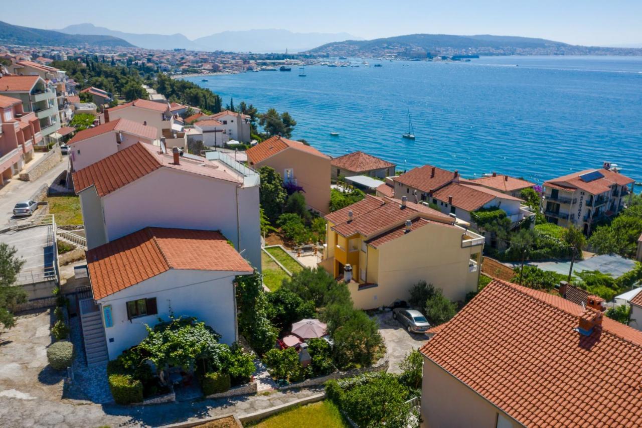 Vesna&Ivan Trogir Luaran gambar